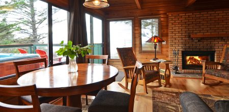 cabin 1 dining area at point no point resort