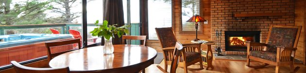 cabin 1 dining area at point no point resort